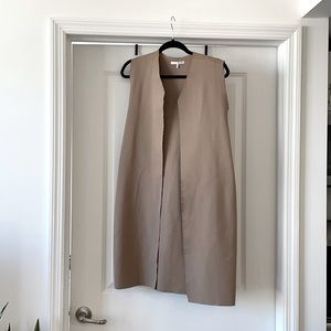 Oak and Fort Long Sleeveless Vest with Pockets